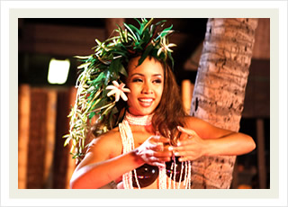 Germaine's Luau Hawaii tour tickets and best Hawaiian dinner show discounts.